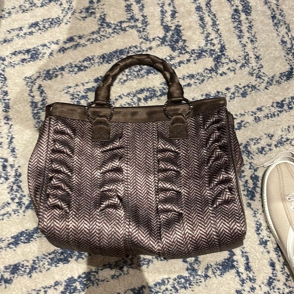 Harvey Seatbelt Bag
